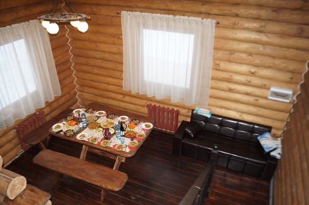 Снять домик с баней на двое суток. Загородный дом с баней сибирь. Домик с баней охотское. Посуточный дом. Домики на парном.